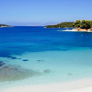 Neri Ksamil