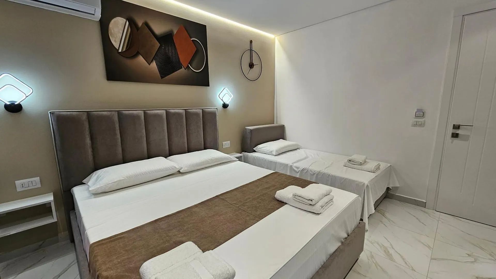 Apartments Veliaj Ksamil