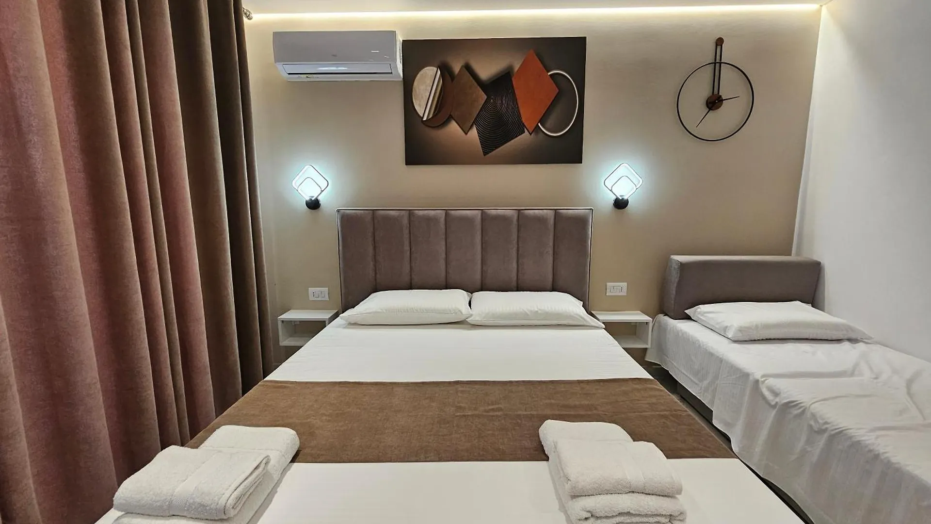 Apartments Veliaj Ksamil