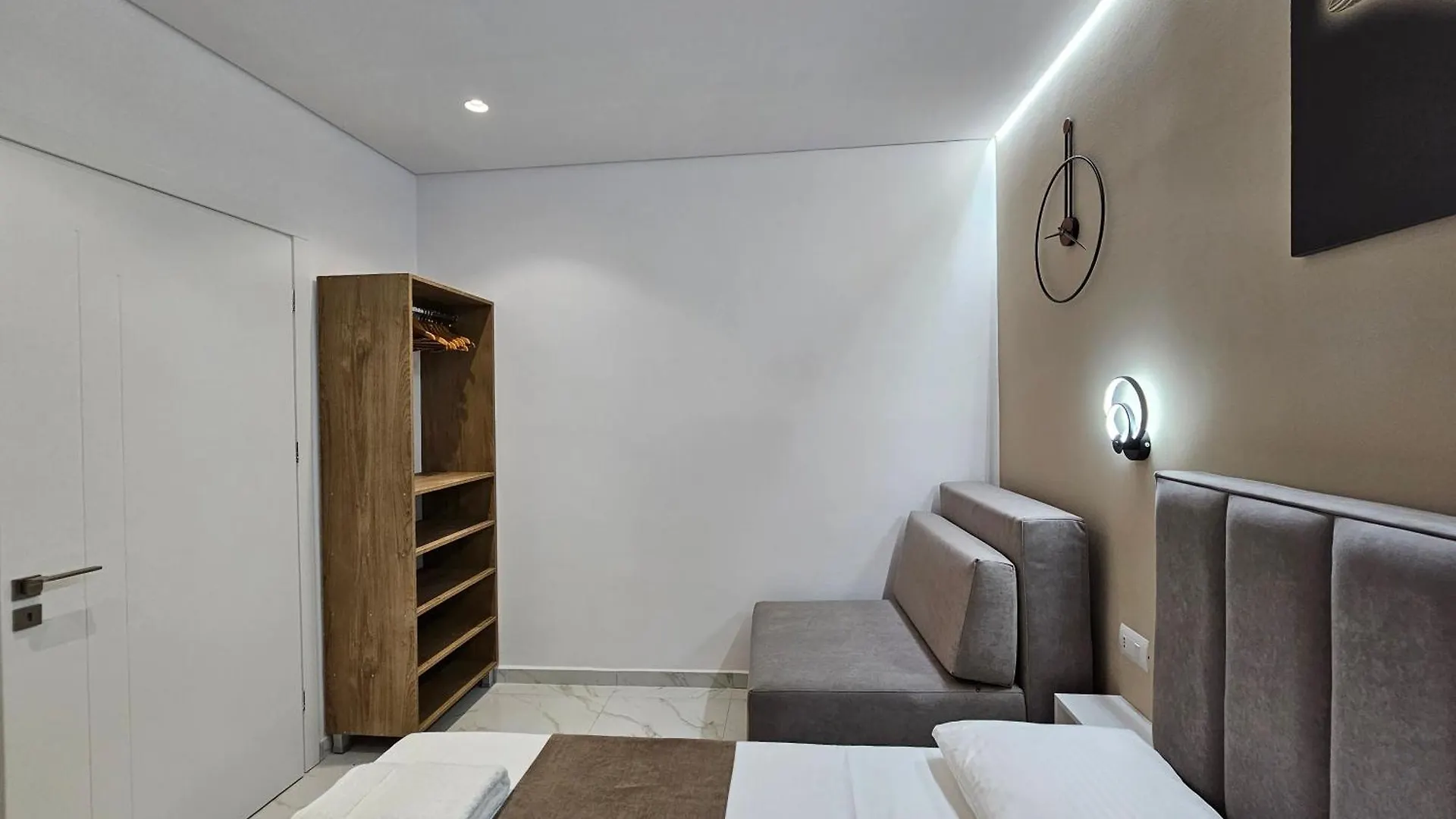 Apartments Veliaj Ksamil